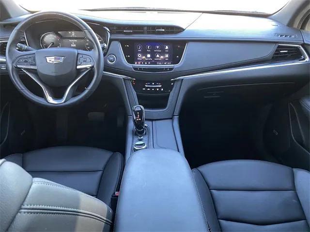 used 2023 Cadillac XT6 car, priced at $37,976