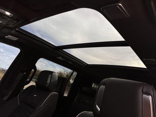 used 2024 Cadillac Escalade ESV car