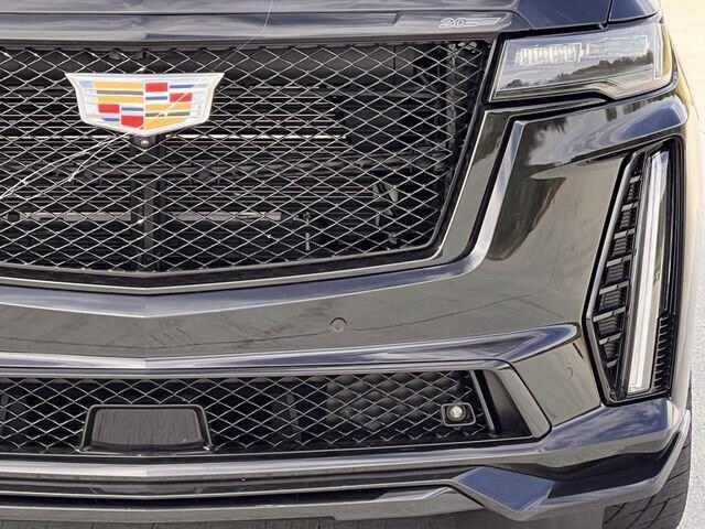 used 2024 Cadillac Escalade ESV car