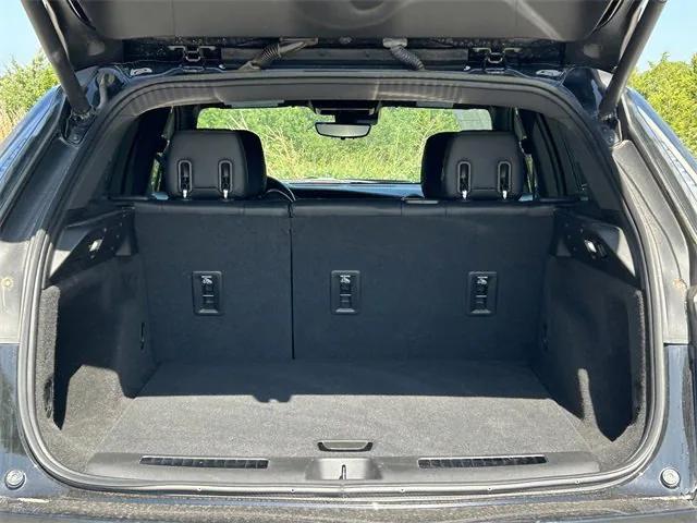used 2023 Cadillac XT4 car