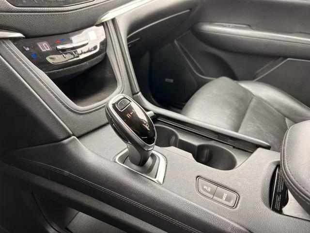 used 2019 Cadillac XT5 car, priced at $19,999