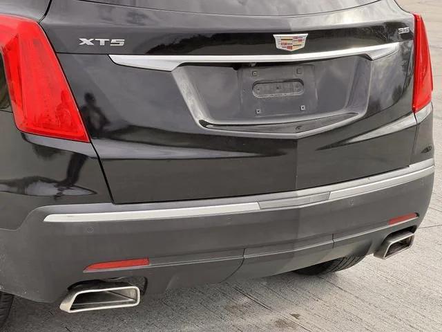 used 2019 Cadillac XT5 car, priced at $19,999