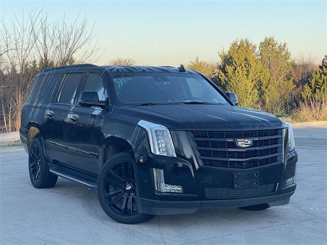 used 2020 Cadillac Escalade ESV car, priced at $34,464