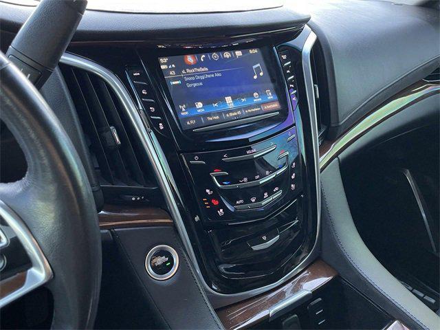 used 2020 Cadillac Escalade ESV car, priced at $34,464