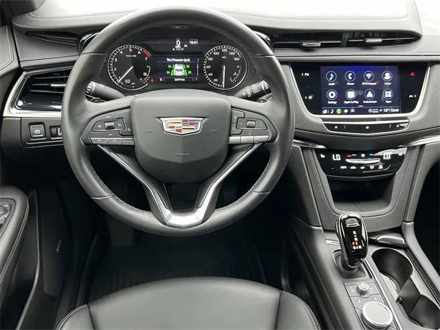 used 2021 Cadillac XT6 car, priced at $31,153
