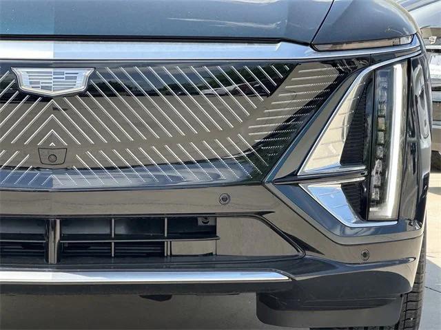 new 2025 Cadillac LYRIQ car, priced at $60,615