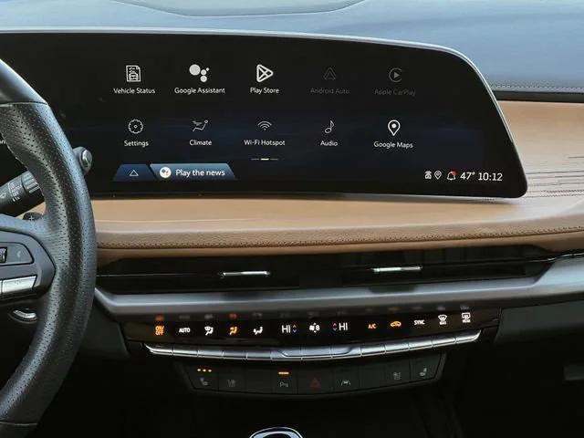 used 2024 Cadillac XT4 car, priced at $39,999