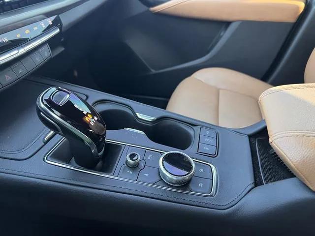 used 2024 Cadillac XT4 car, priced at $39,999