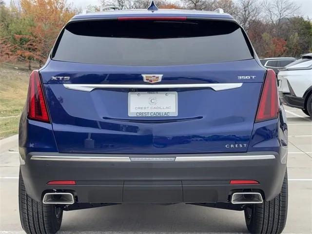 new 2025 Cadillac XT5 car, priced at $45,315