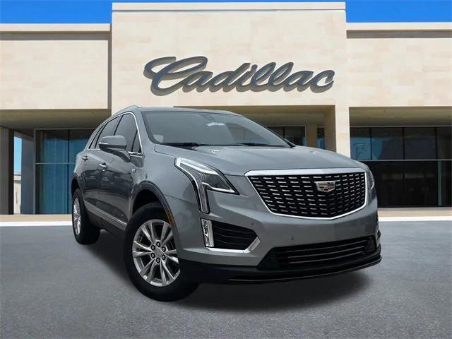 new 2025 Cadillac XT5 car, priced at $45,690