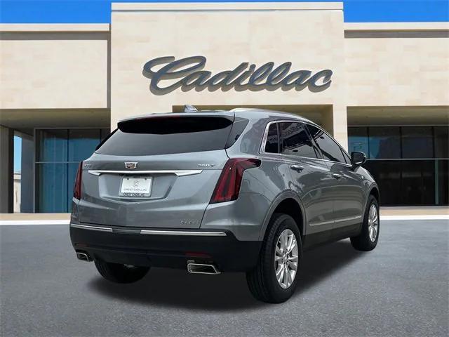new 2025 Cadillac XT5 car, priced at $45,690