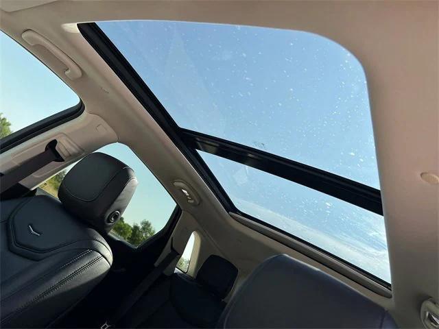 used 2019 Cadillac XT5 car, priced at $17,900