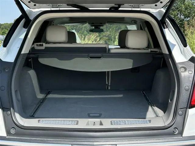 used 2021 Cadillac XT5 car, priced at $30,664