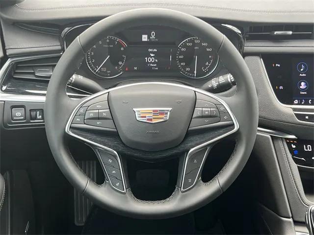 new 2025 Cadillac XT5 car, priced at $54,415