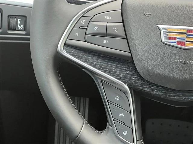 new 2025 Cadillac XT5 car, priced at $54,415