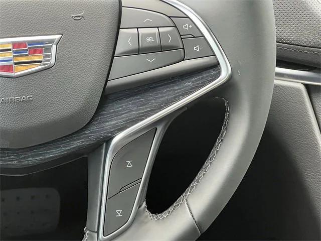 new 2025 Cadillac XT5 car, priced at $54,415