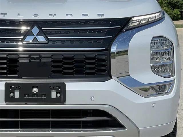 used 2022 Mitsubishi Outlander car, priced at $24,986