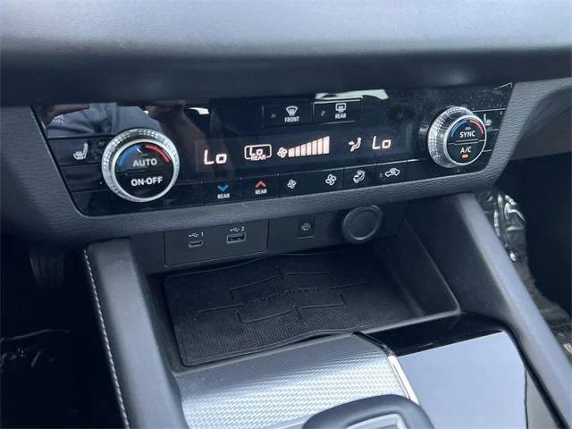 used 2022 Mitsubishi Outlander car, priced at $24,986