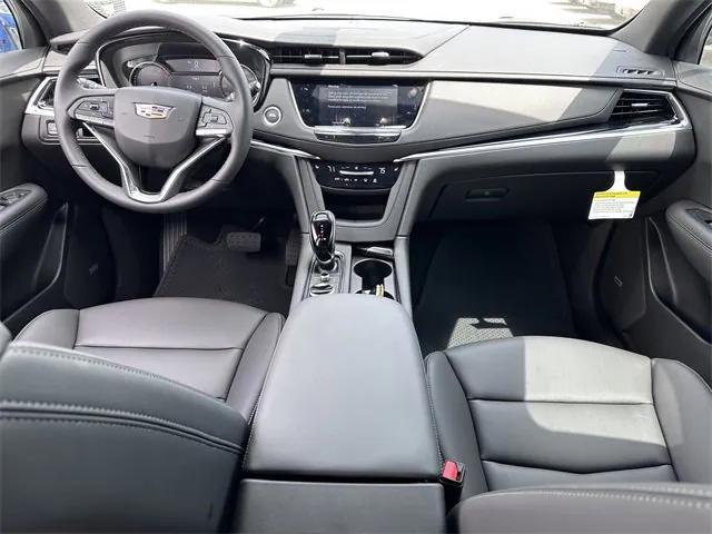 new 2025 Cadillac XT6 car, priced at $45,815