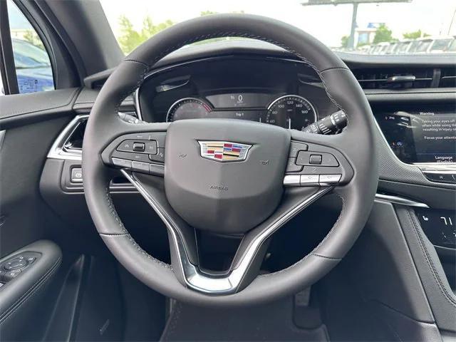 new 2025 Cadillac XT6 car, priced at $45,815