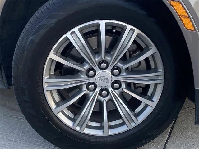 used 2018 Cadillac XT5 car, priced at $22,600