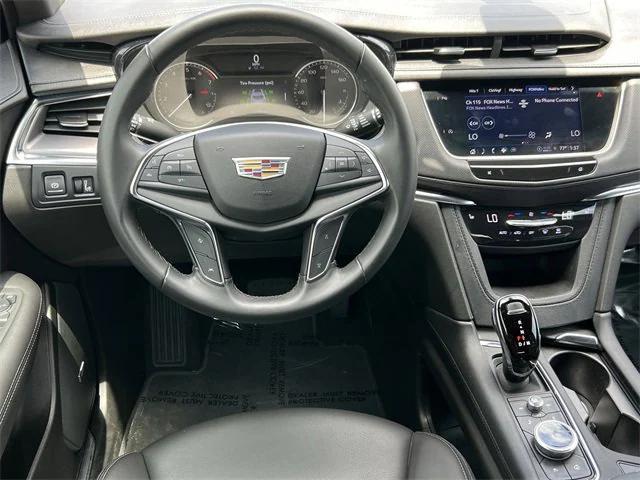 used 2023 Cadillac XT5 car, priced at $31,393