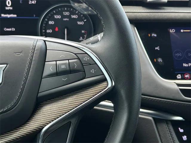 used 2022 Cadillac XT5 car, priced at $39,170