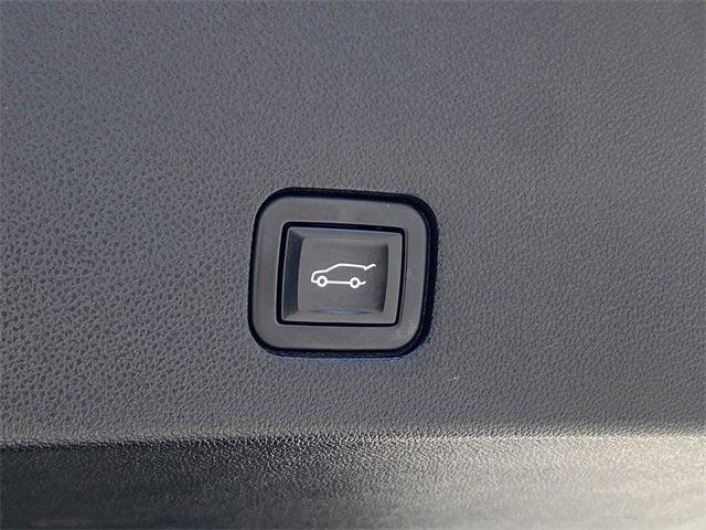 used 2023 Cadillac XT6 car, priced at $41,999