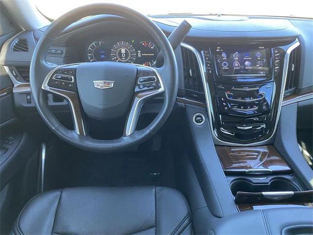 used 2020 Cadillac Escalade ESV car, priced at $37,989