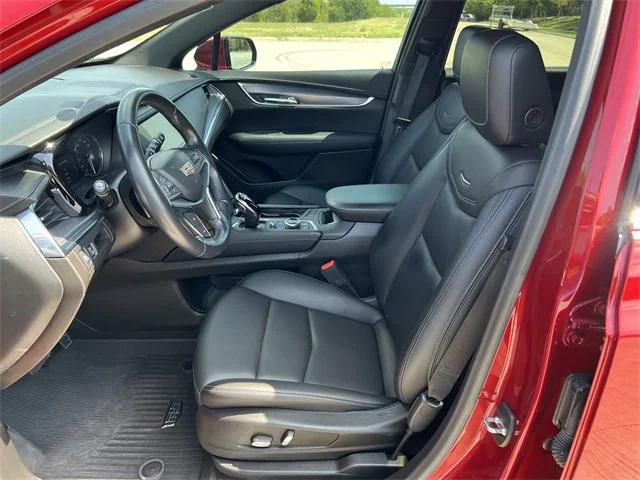 used 2022 Cadillac XT5 car, priced at $24,481
