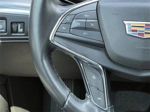 used 2022 Cadillac XT5 car, priced at $24,481