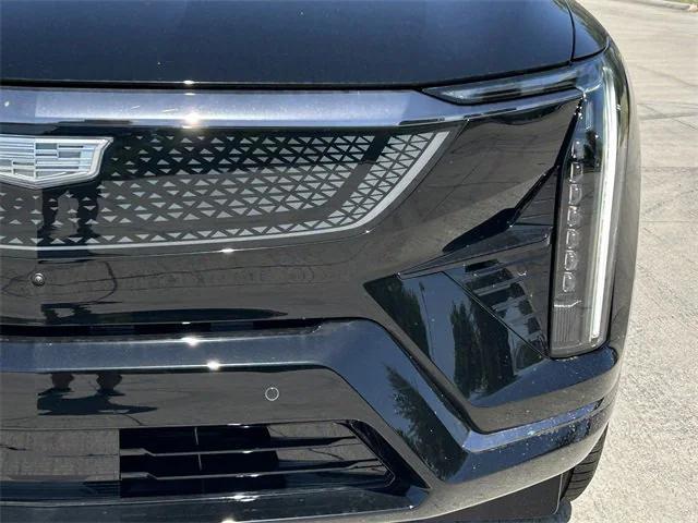 new 2025 Cadillac OPTIQ car, priced at $54,990