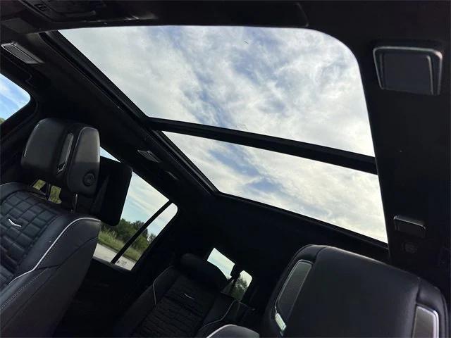 used 2024 Cadillac Escalade ESV car