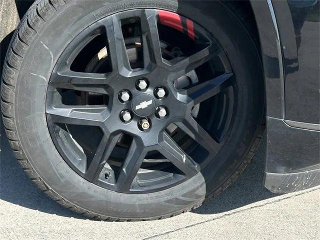 used 2020 Chevrolet Traverse car, priced at $26,907