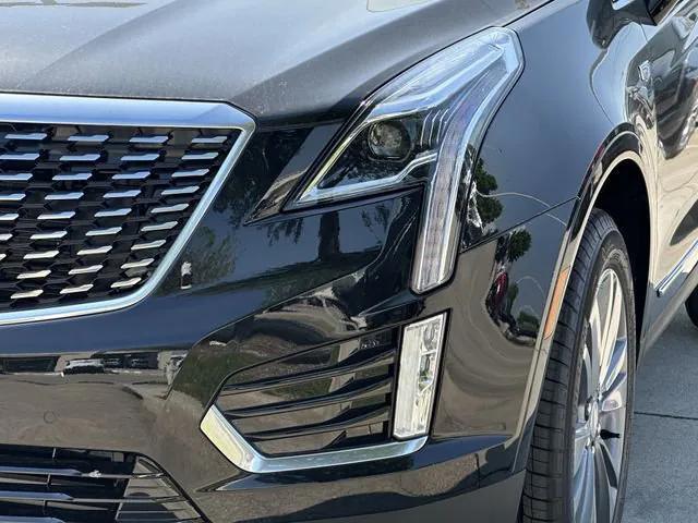 new 2025 Cadillac XT5 car, priced at $51,615