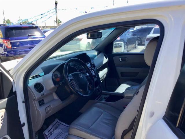 used 2009 Honda Pilot car, priced at $4,999