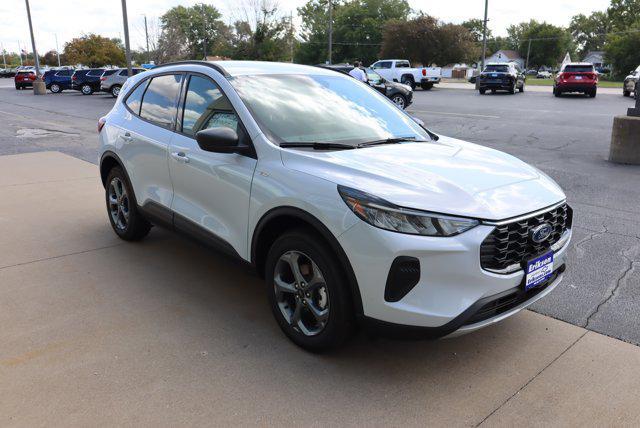 used 2025 Ford Escape car, priced at $27,990