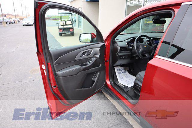 used 2022 Chevrolet Traverse car, priced at $28,990