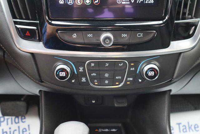 used 2022 Chevrolet Traverse car, priced at $28,990