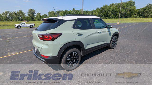 new 2025 Chevrolet TrailBlazer car, priced at $32,185