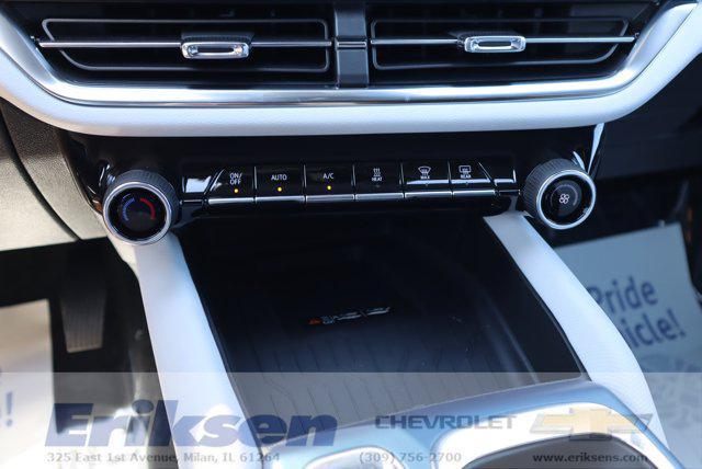 new 2025 Chevrolet Equinox EV car, priced at $38,590