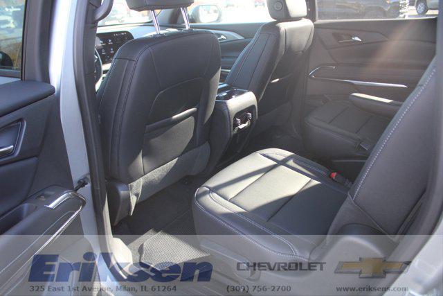 new 2026 Chevrolet Traverse car, priced at $42,420