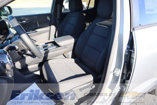 new 2025 Chevrolet Equinox car, priced at $31,040