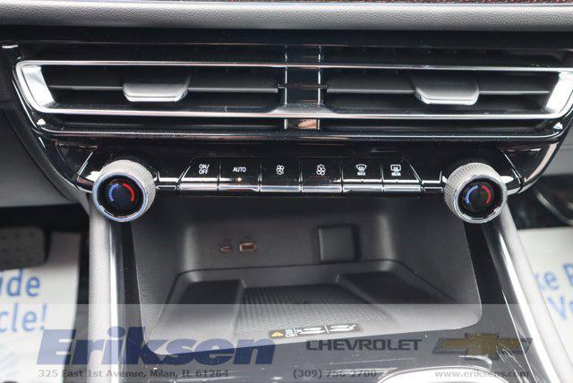 new 2025 Chevrolet Traverse car, priced at $54,105
