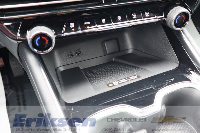 new 2025 Chevrolet Traverse car, priced at $54,105