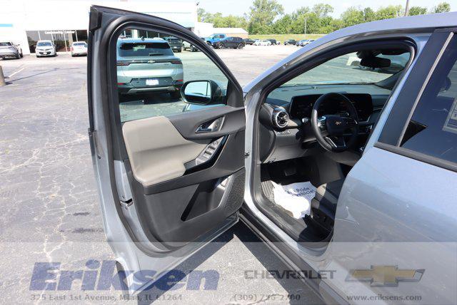 new 2026 Chevrolet Equinox car, priced at $32,525