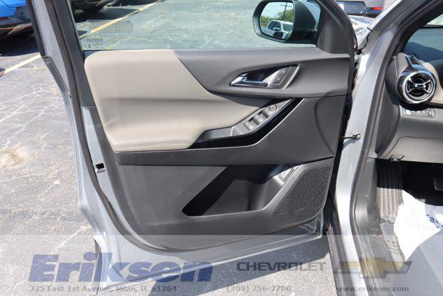 new 2026 Chevrolet Equinox car, priced at $32,525
