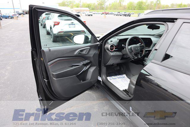 new 2025 Chevrolet Trax car, priced at $25,390