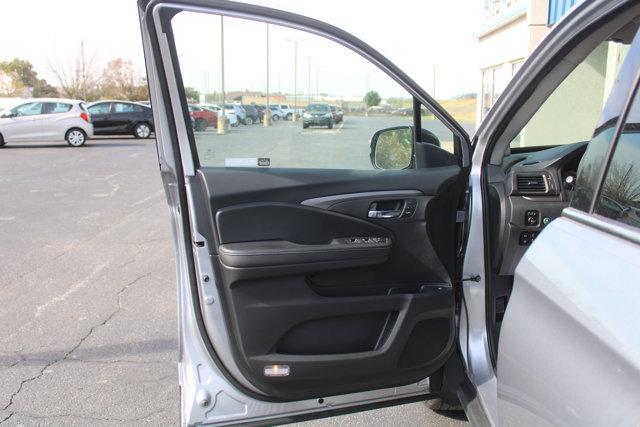 used 2023 Honda Ridgeline car, priced at $38,990