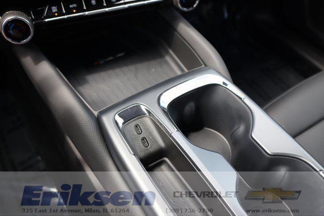 new 2025 Chevrolet Equinox EV car, priced at $43,680